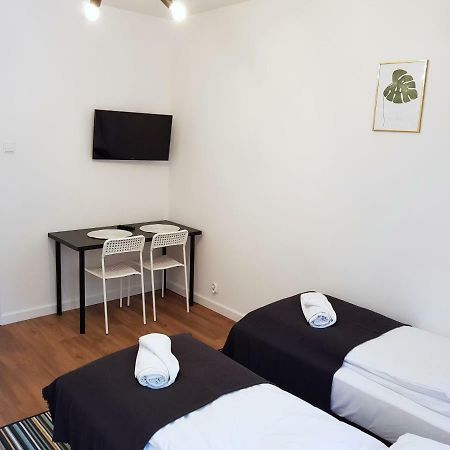 Apartamenty Metro Targowek Warsaw Exterior photo